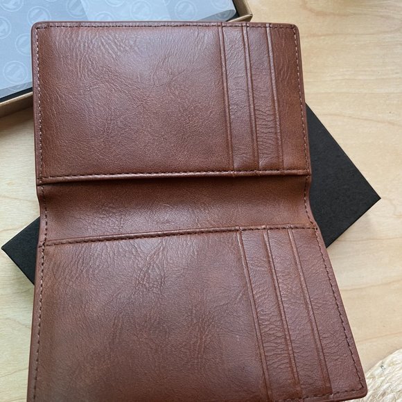Slim Card Holder/Wallet NWT - Picture 2 of 3